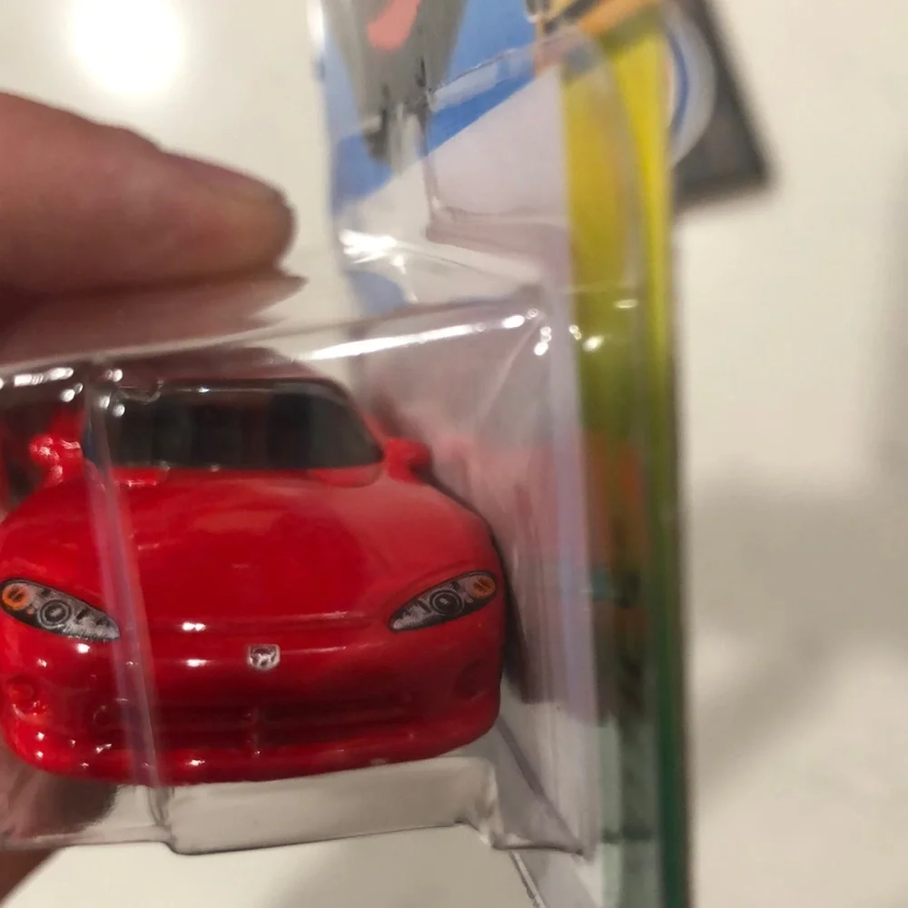 Red '92 Dodge Viper RT/10 Toy Car